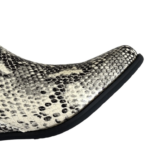 NWT Blondo Leather Ankle Boots - Picture 6 of 9